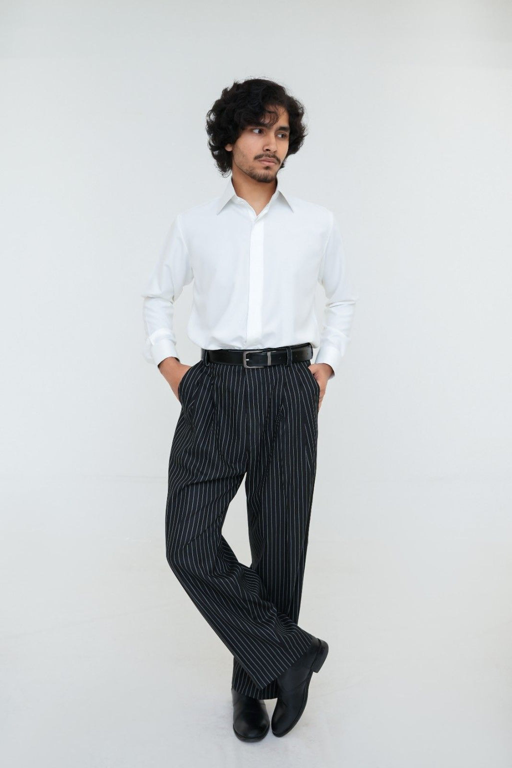 Legacy Noir Old Money Pleated Pants