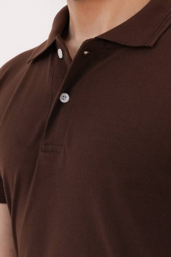 Classic Brown Polo Shirt - Image 3